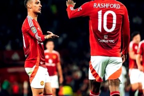 关于里程碑夜曼联官宣签约，全明星赛集结日刷纪录，目标明确，团队化学反应显著的信息虎扑虎扑官网